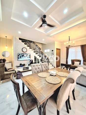 Rumah Modern 3 KT di Bintaro Tangerang Selatan Semi Furnished Rumah Modern 3 KT di Bintaro Tangerang Selatan Semi Furnished