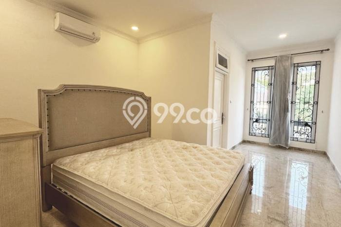 Dijual Rumah Luas Megah Dengan View Eksklusif di Pondok Indah, Jakarta Selatan Dijual Rumah Luas Megah Dengan View Eksklusif di Pondok Indah, Jakarta Selatan