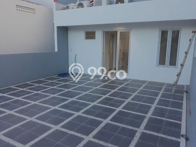 Rumah Mewah Dijual LT 102m2 di Kelapa Gading, Jakarta Utara Rumah Mewah Dijual LT 102m2 di Kelapa Gading, Jakarta Utara