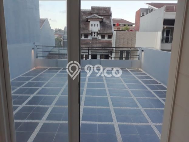 Rumah Mewah Dijual LT 102m2 di Kelapa Gading, Jakarta Utara Rumah Mewah Dijual LT 102m2 di Kelapa Gading, Jakarta Utara
