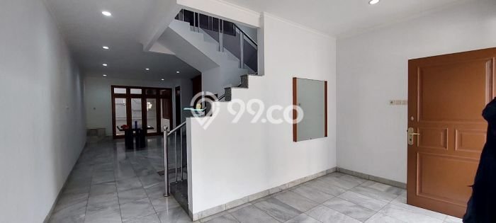 Disewakan Rumah Harga Terjangkau di Pulomas Jakarta Timur dengan 3 KT Disewakan Rumah Harga Terjangkau di Pulomas Jakarta Timur dengan 3 KT