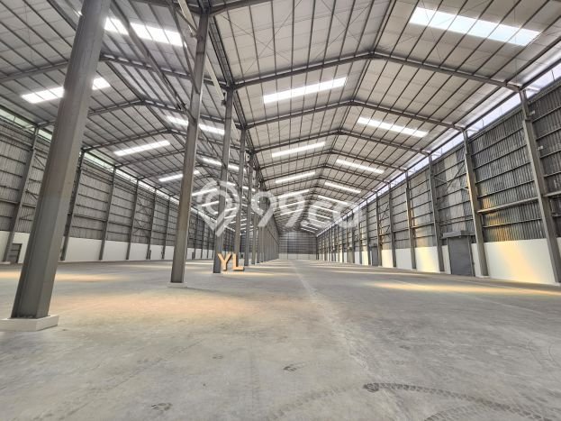 Gudang Area Niaga Kawasan Cakung, Luas 7176m2m², Siap Usaha Gudang Area Niaga Kawasan Cakung, Luas 7176m2m², Siap Usaha