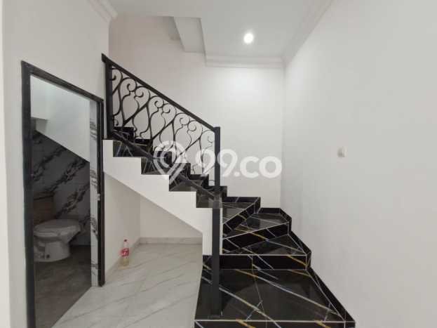 Siap Huni Rumah Mewah 4 Kamar di Duren Sawit Dekat ke Mana Pun Siap Huni Rumah Mewah 4 Kamar di Duren Sawit Dekat ke Mana Pun