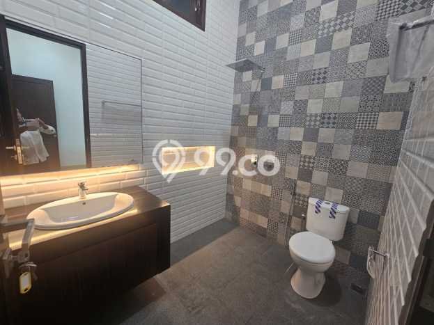 Best Deal Hunian Mewah Ideal dan Luas di Duren Sawit, Jakarta Timur Best Deal Hunian Mewah Ideal dan Luas di Duren Sawit, Jakarta Timur