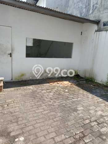 Unit Gudang Disewa Lokasi Cakung, Jakarta Timur Spesifikasi Luas Bangunan 180m2 Unit Gudang Disewa Lokasi Cakung, Jakarta Timur Spesifikasi Luas Bangunan 180m2