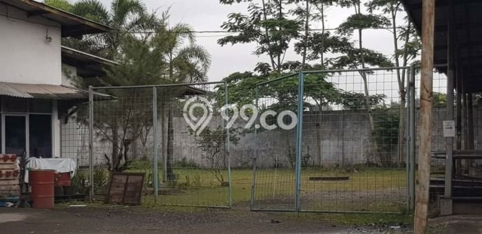 AREA KOMERSIAL! Gudang Disewakan Kawasan Indihiang, Luas 800m2m², Jalan Utama, Siap Bisnis AREA KOMERSIAL! Gudang Disewakan Kawasan Indihiang, Luas 800m2m², Jalan Utama, Siap Bisnis