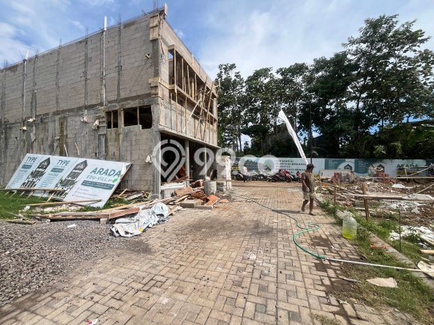 Dijual Rumah Eksklusif 10 KT di Tlogomas, Malang Dijual Rumah Eksklusif 10 KT di Tlogomas, Malang