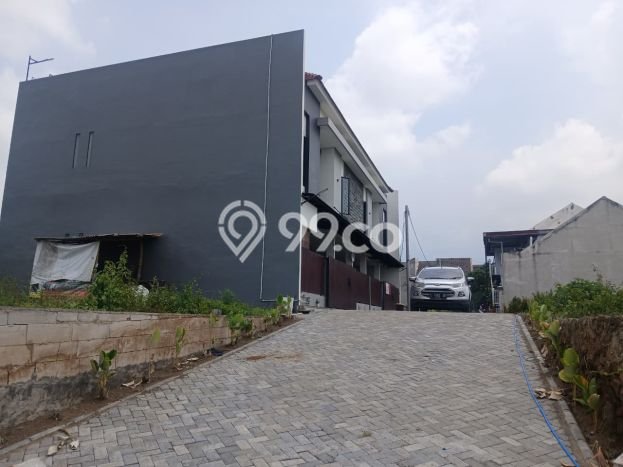 Rumah Kost Dijual di Merjosari Malang Luas 150m2 Rumah Kost Dijual di Merjosari Malang Luas 150m2