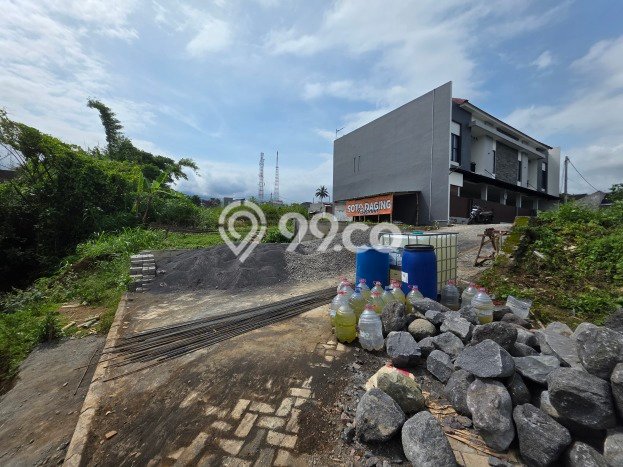 Unit Kost Dijual di Kawasan Lowokwaru Malang dengan 10 KT Unit Kost Dijual di Kawasan Lowokwaru Malang dengan 10 KT