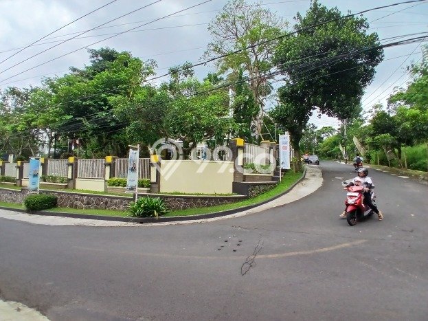 Kost Dijual di Tlogomas dengan 17 KT dan Luas 160m2 Kost Dijual di Tlogomas dengan 17 KT dan Luas 160m2