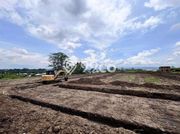 Lahan Dijual Lokasi Strategis di Malang dengan Luas 147m2 Lahan Dijual Lokasi Strategis di Malang dengan Luas 147m2