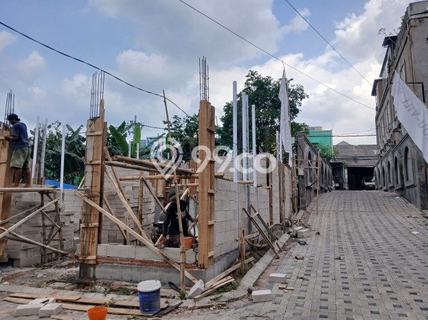 Kost Dijual di Tunggulwulung dengan 10 KT dan Luas 120m2 Kost Dijual di Tunggulwulung dengan 10 KT dan Luas 120m2