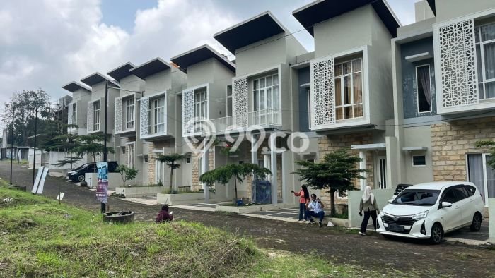 HARGA TERBAIK! Vila Kawasan Batu, Dimensi 72m2m², Lingkungan Eksklusif dengan privasi terjamin HARGA TERBAIK! Vila Kawasan Batu, Dimensi 72m2m², Lingkungan Eksklusif dengan privasi terjamin