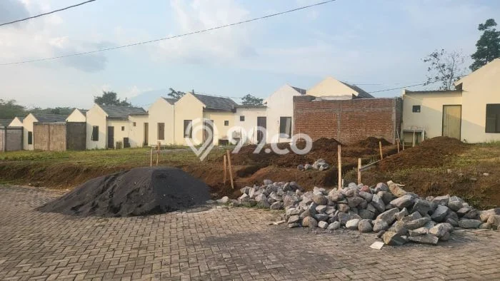 Dijual Rumah Siap Huni di Pakis Malang Harga Rp.185 Juta LT 60m2 Dijual Rumah Siap Huni di Pakis Malang Harga Rp.185 Juta LT 60m2