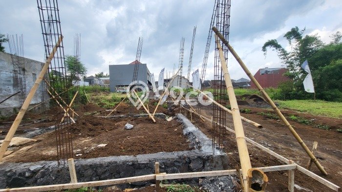 Rumah Modern 10 Kamar LT 75m2 di Merjosari Rumah Modern 10 Kamar LT 75m2 di Merjosari