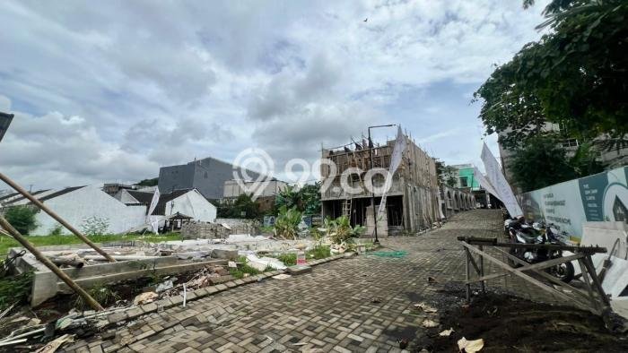 Rumah Modern Cantik 10 Kamar Siap Huni di Lowokwaru Rumah Modern Cantik 10 Kamar Siap Huni di Lowokwaru