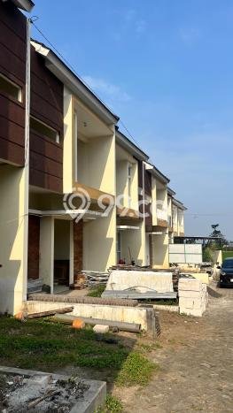 Rumah Modern Minimalis 3 KT Bisa Langsung Pindah di Batu Rumah Modern Minimalis 3 KT Bisa Langsung Pindah di Batu