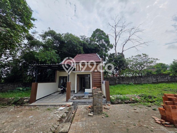 Rumah Nyaman 2 KT LB 36m2 Kondisi Bagus di Buring Rumah Nyaman 2 KT LB 36m2 Kondisi Bagus di Buring