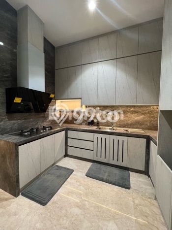 For Sale! Premium House LT 200m2 Desain Elegan di Pantai Indah Kapuk For Sale! Premium House LT 200m2 Desain Elegan di Pantai Indah Kapuk