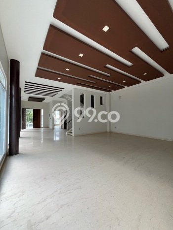 Ready to Use! Premium House LT 358m2 Desain Elegan di Pantai Indah Kapuk Ready to Use! Premium House LT 358m2 Desain Elegan di Pantai Indah Kapuk