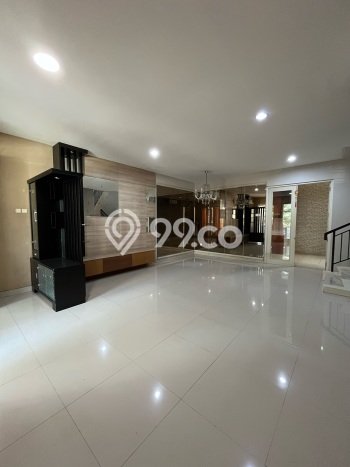 Dijual Rumah Mewah Elegan Dengan View Eksklusif di Pantai Indah Kapuk, Jakarta Utara Dijual Rumah Mewah Elegan Dengan View Eksklusif di Pantai Indah Kapuk, Jakarta Utara