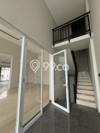 Rumah Luxury Modern Tanpa Renovasi di Pantai Indah Kapuk Jakarta Utara Rumah Luxury Modern Tanpa Renovasi di Pantai Indah Kapuk Jakarta Utara