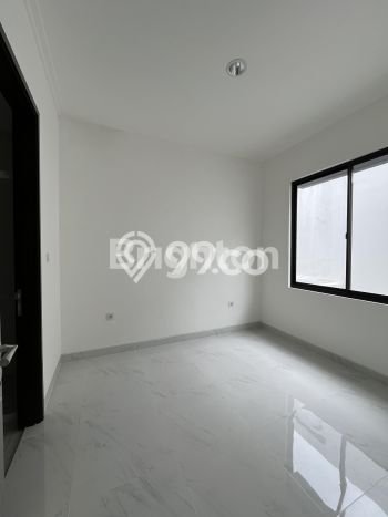 For Sale! Luxury House LT 75m2 Desain Elegan di Pantai Indah Kapuk For Sale! Luxury House LT 75m2 Desain Elegan di Pantai Indah Kapuk