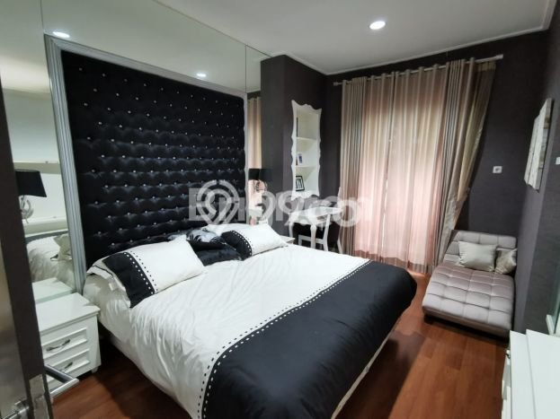 Rumah Luxury Modern Tanpa Renovasi di Daan Mogot Jakarta Barat Rumah Luxury Modern Tanpa Renovasi di Daan Mogot Jakarta Barat