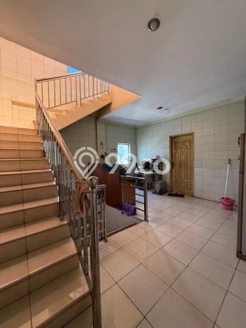 Rumah Luxury Modern Tanpa Renovasi di Jelambar Jakarta Barat Rumah Luxury Modern Tanpa Renovasi di Jelambar Jakarta Barat