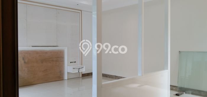 Hunian Elit LB 600m2 Siap Pakai Desain Elegan di Graha, Surabaya Hunian Elit LB 600m2 Siap Pakai Desain Elegan di Graha, Surabaya