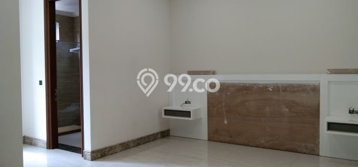 Hunian Elit LB 600m2 Siap Pakai Desain Elegan di Graha, Surabaya Hunian Elit LB 600m2 Siap Pakai Desain Elegan di Graha, Surabaya