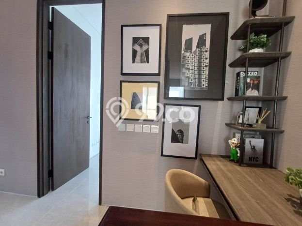 Rumah Elit LB 173m2 Siap Pakai Desain Elegan di Citraland, Surabaya Rumah Elit LB 173m2 Siap Pakai Desain Elegan di Citraland, Surabaya