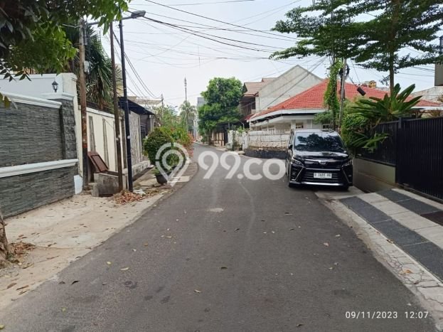 Siap Huni Hunian Elit 5 Kamar di Tebet Dekat ke Mana Pun Siap Huni Hunian Elit 5 Kamar di Tebet Dekat ke Mana Pun