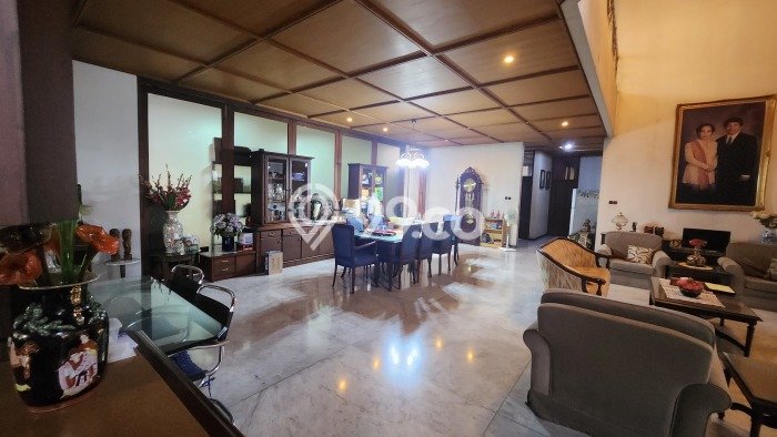Hunian Mewah LB 570m2 Siap Pakai Desain Elegan di Cipinang, Jakarta Timur Hunian Mewah LB 570m2 Siap Pakai Desain Elegan di Cipinang, Jakarta Timur