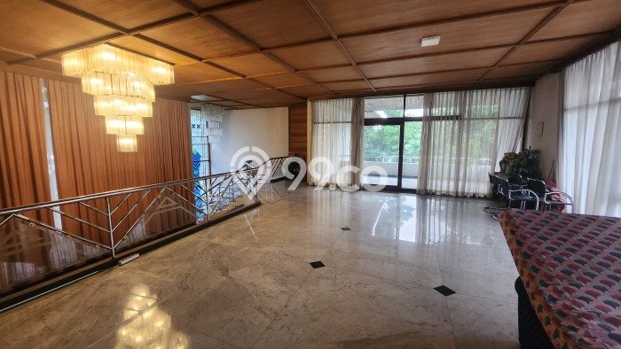 Hunian Mewah LB 570m2 Siap Pakai Desain Elegan di Cipinang, Jakarta Timur Hunian Mewah LB 570m2 Siap Pakai Desain Elegan di Cipinang, Jakarta Timur