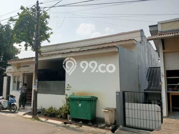 Dijual Segera Kost 27 Kamar, 27 Kamar Mandi di Kebayoran Lama, Jakarta Selatan, Luas 400m2 Dijual Segera Kost 27 Kamar, 27 Kamar Mandi di Kebayoran Lama, Jakarta Selatan, Luas 400m2