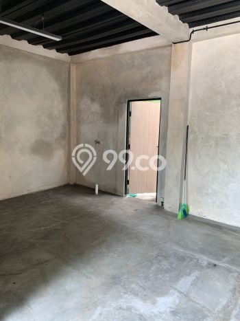 Disewakan Ruko komersial di Mlati luas bangunan 250m2 Disewakan Ruko komersial di Mlati luas bangunan 250m2