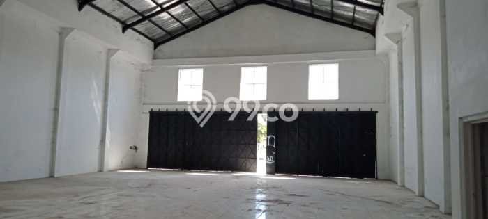 Gudang Disewakan Kawasan Sleman, Luas 300m², Area Komersial, Siap Usaha Gudang Disewakan Kawasan Sleman, Luas 300m², Area Komersial, Siap Usaha