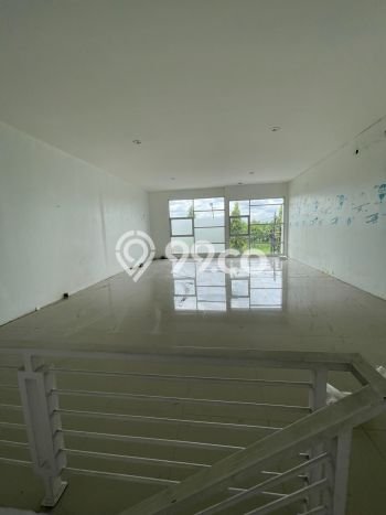 AREA BISNIS! Ruko di Depok, Luas 126m², Mainroad, Ramai AREA BISNIS! Ruko di Depok, Luas 126m², Mainroad, Ramai