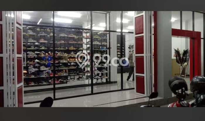 FOR RENT! Ruko di Condong Catur Cocok untuk Bisnis 150m2 FOR RENT! Ruko di Condong Catur Cocok untuk Bisnis 150m2