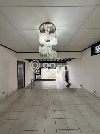 Siap Huni Hunian Elit 4 Kamar di Kebayoran Baru Dekat ke Mana Pun Siap Huni Hunian Elit 4 Kamar di Kebayoran Baru Dekat ke Mana Pun