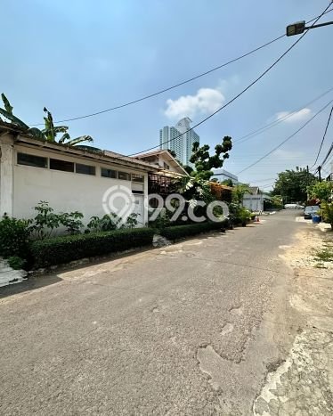 Dijual Rumah Mewah Megah Dengan View Eksklusif di Senayan, Jakarta Selatan Dijual Rumah Mewah Megah Dengan View Eksklusif di Senayan, Jakarta Selatan