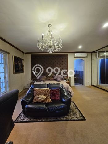 Rumah Elit LB 600m2 Siap Pakai Desain Elegan di Pejaten, Jakarta Selatan Rumah Elit LB 600m2 Siap Pakai Desain Elegan di Pejaten, Jakarta Selatan