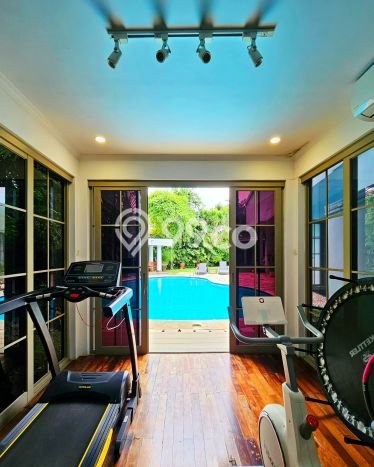 Hunian Elit LB 695m2 Siap Pakai Desain Elegan di Pejaten, Jakarta Selatan Hunian Elit LB 695m2 Siap Pakai Desain Elegan di Pejaten, Jakarta Selatan