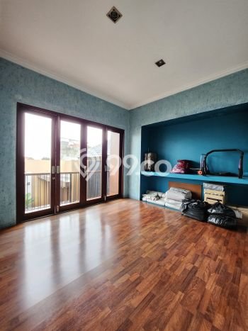 Rumah Elit LB 650m2 Siap Pakai Desain Elegan di Lubang Buaya, Jakarta Timur Rumah Elit LB 650m2 Siap Pakai Desain Elegan di Lubang Buaya, Jakarta Timur