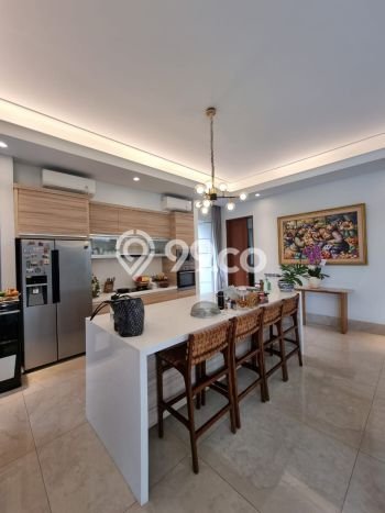 Ready to Use! Luxury House LT 1650m2 Desain Modern di Veteran Ready to Use! Luxury House LT 1650m2 Desain Modern di Veteran