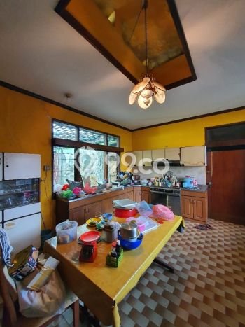 Rumah Mewah LB 553m2 Siap Huni Desain Elegan di Pejaten, Jakarta Selatan Rumah Mewah LB 553m2 Siap Huni Desain Elegan di Pejaten, Jakarta Selatan