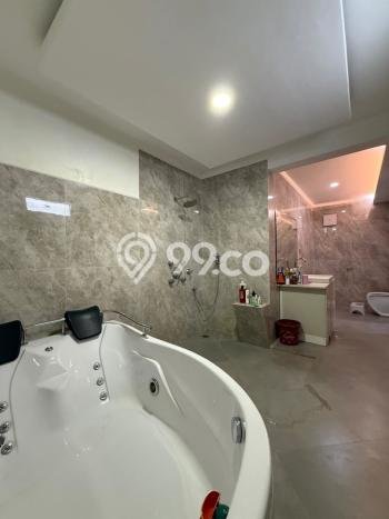 Hunian Elit LB 470m2 Siap Huni Desain Elegan di Bintaro, Tangerang Selatan Hunian Elit LB 470m2 Siap Huni Desain Elegan di Bintaro, Tangerang Selatan