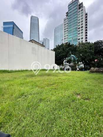 Tanah Dijual Lokasi Strategis di Jakarta Selatan dengan Luas 714m2 Tanah Dijual Lokasi Strategis di Jakarta Selatan dengan Luas 714m2