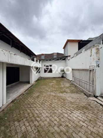 Siap Huni Hunian Elit 4 Kamar di Kebayoran Baru Dekat ke Mana Pun Siap Huni Hunian Elit 4 Kamar di Kebayoran Baru Dekat ke Mana Pun
